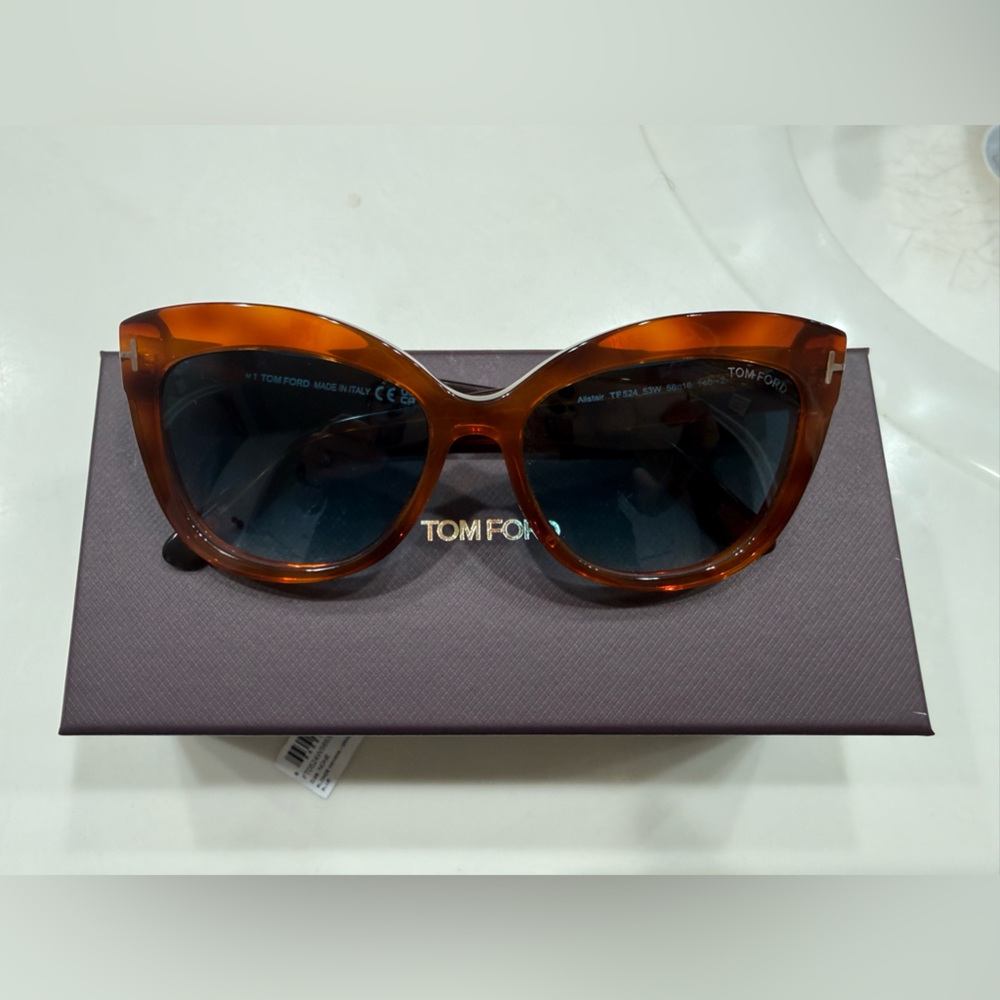 TOM FORD Sunglasses with Rich Brown Frame